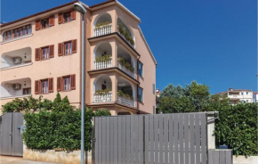 Three-Bedroom Apartment in Pula